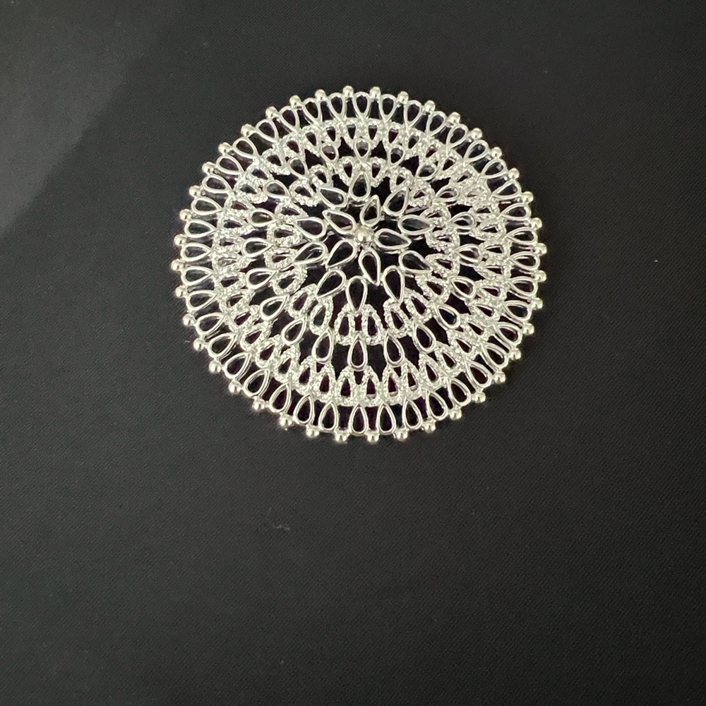 Sarah Coventry Silver Filigree Round Brooch